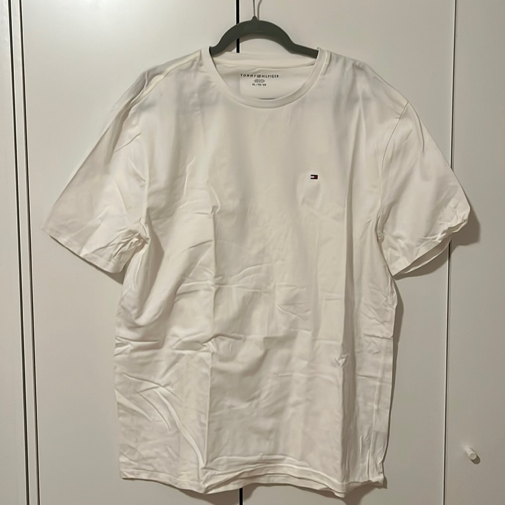 Tommy Hilfiger tee